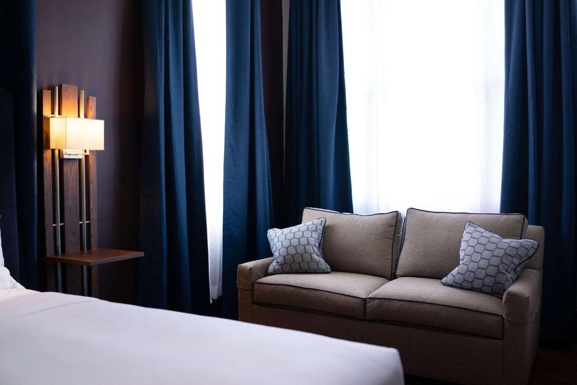 The Esquire Hotel Downtown Gastonia, Ascend Hotel Collection Extérieur photo