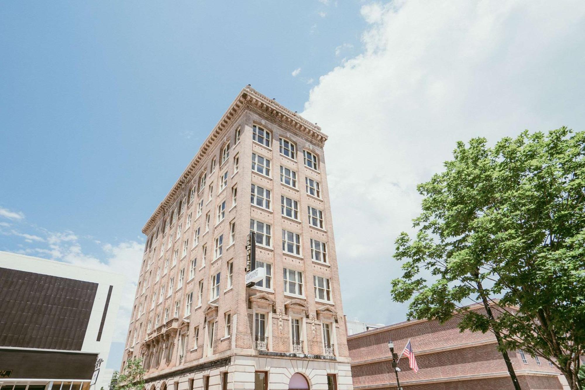The Esquire Hotel Downtown Gastonia, Ascend Hotel Collection Extérieur photo
