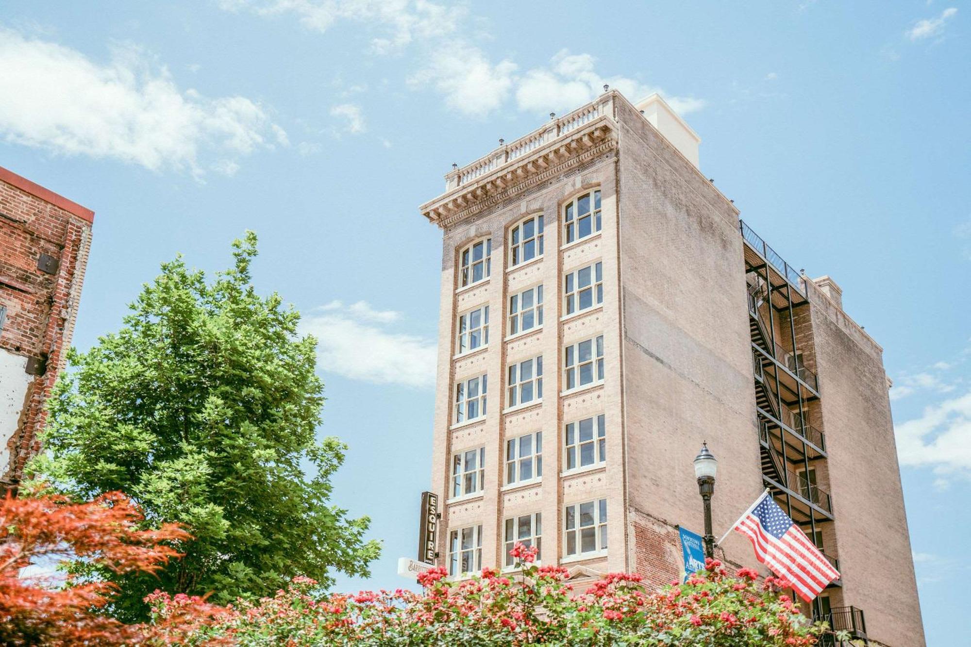 The Esquire Hotel Downtown Gastonia, Ascend Hotel Collection Extérieur photo